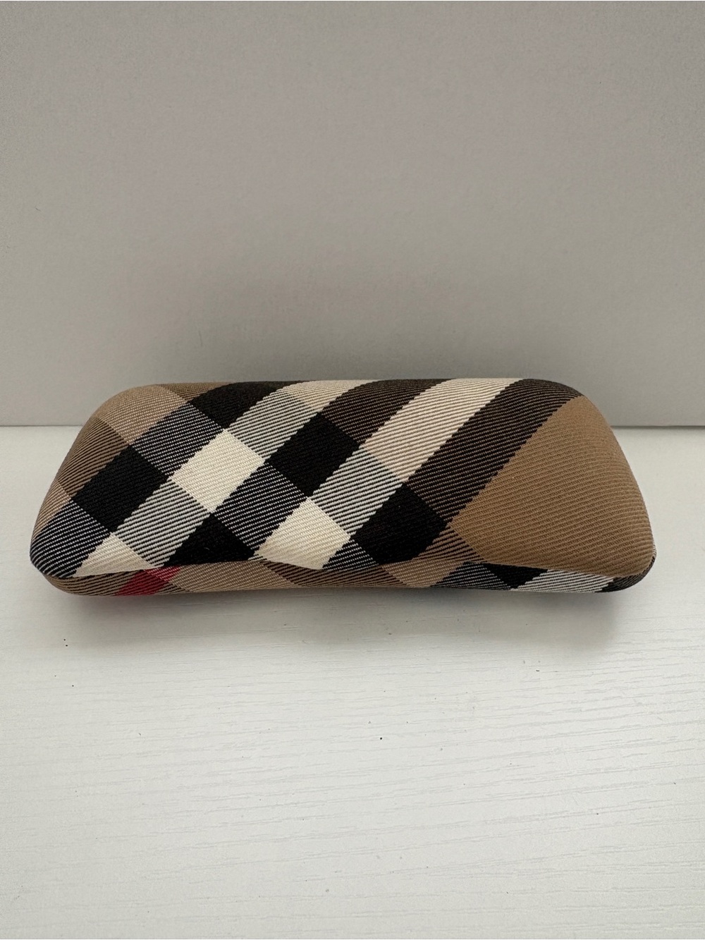 Authentic Burberry Nova Check Clamshell Glasses Case - Picture 3 of 7